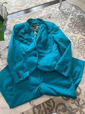3 piece Teal Women's  Blazer & Pant Set with top